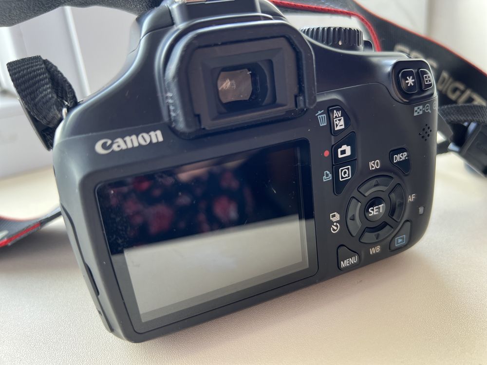 Canon 1100 D куплен в США