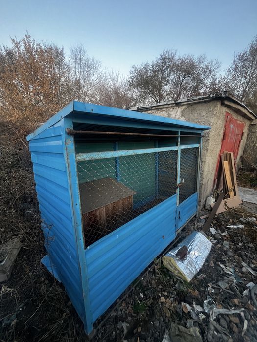 Продам вольер  для крупной собки