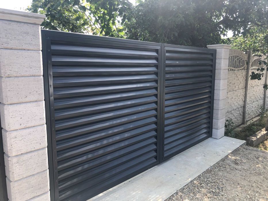 vand garduri si porti orice proiect dorit de client