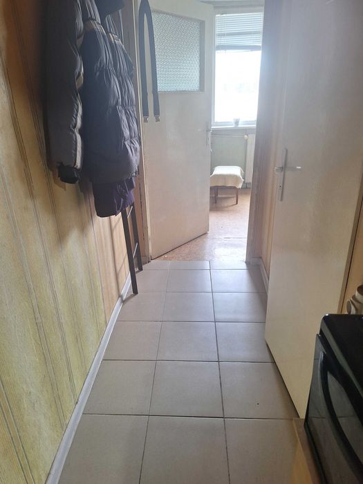 Дава се под наем Едностаен апартамент в Перник, Изток - 47 кв.м за 239.7 € - Снимка #5