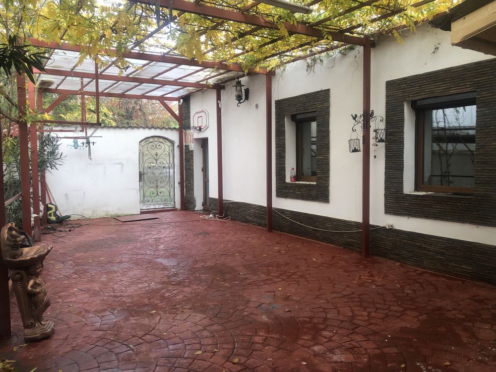 Vilă P+1, ultracentral- Vânzare sau închiriere pe termen lung