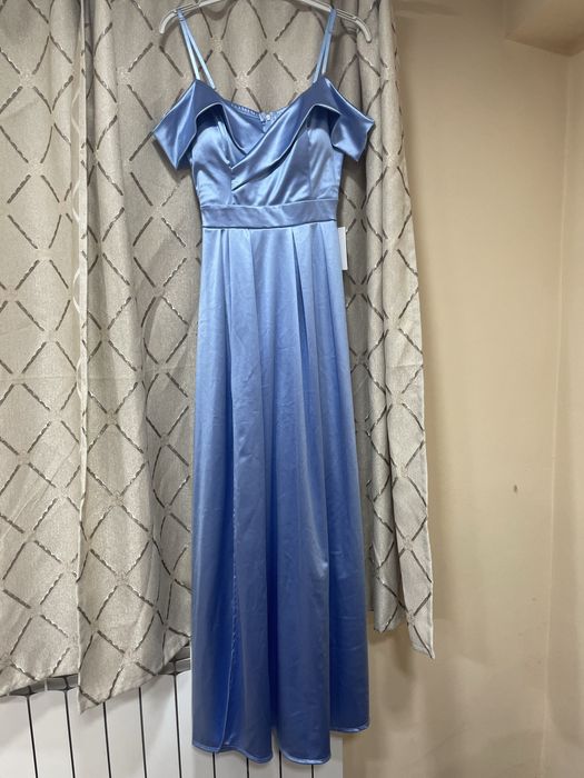 Vând rochie noua cu eticheta de ocazie