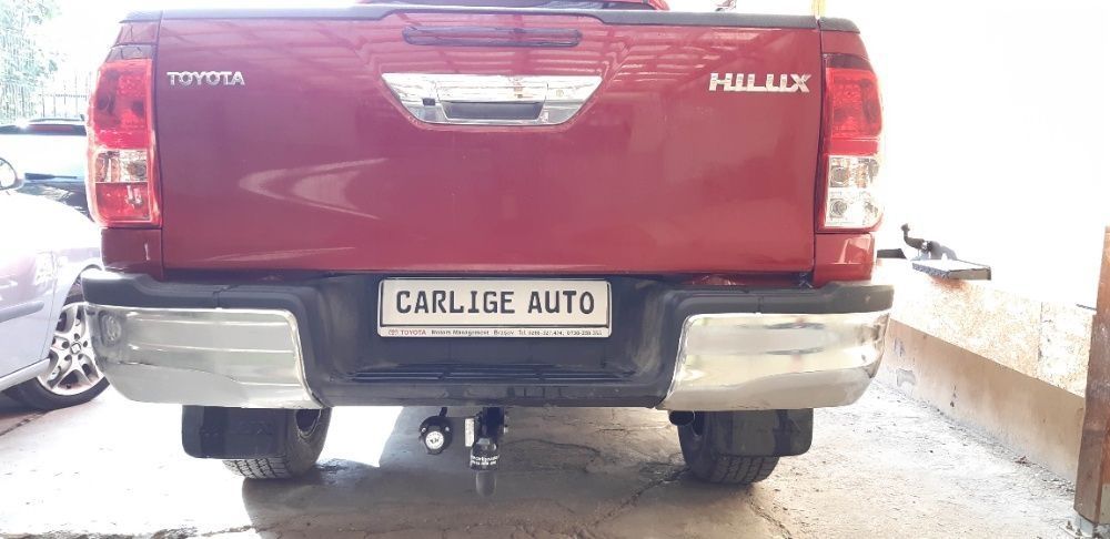 Carlige auto de remorcare Toyota Hilux - Revo