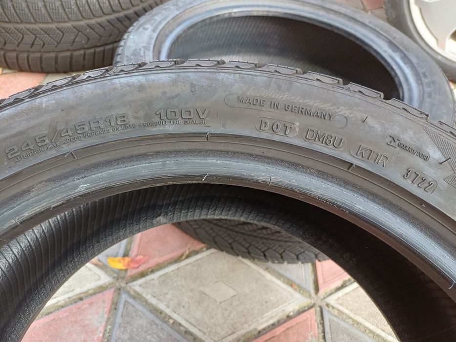 Vand 4 anvelope de iarna 245 45 r18 PIRELLI și GOODYEAR din 2022