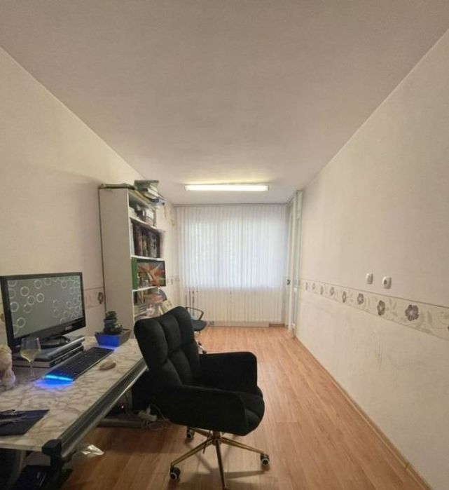 Продава се Многостаен апартамент в София, Лагера - 135 кв.м за 2297 €/кв.м - Снимка #9