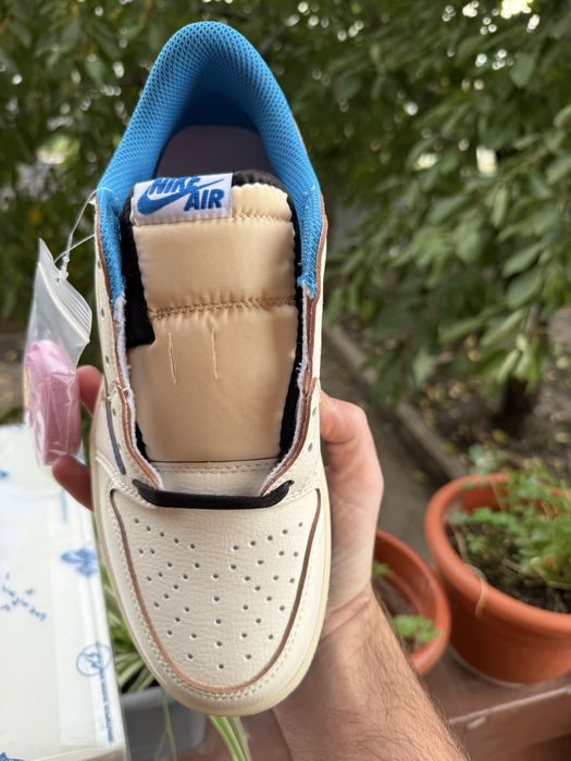 Jordan 1 Travis Scott Fragment marimea 41, 42, citeste detaliile