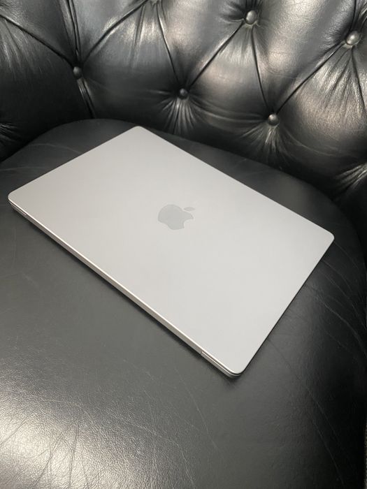 MacBook Pro 14-inch/ M2 / 16 Gb RAM / 512 Gb / Space Gray/ Ca nou