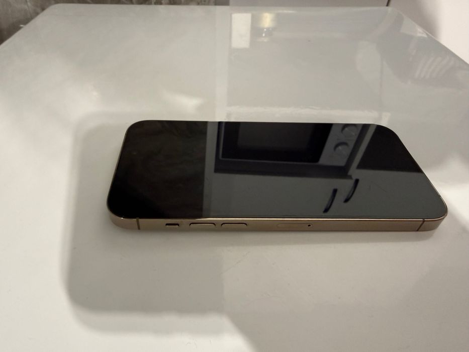 Продавам apple iphone 14 pro max