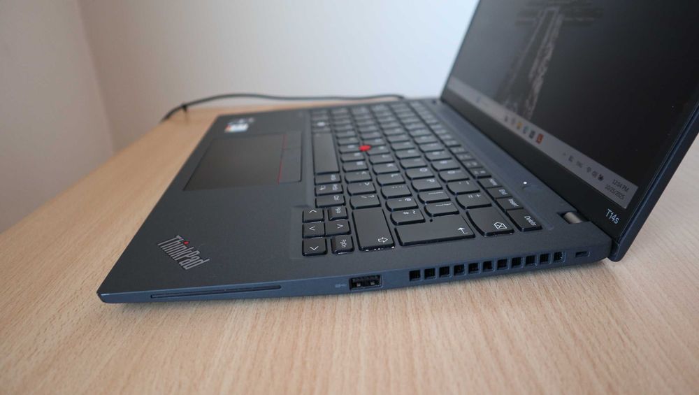 Lenovo ThinkPad T14s 3 Gen / i5 1245U/ SSD 256GB/16GB