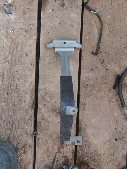 Метална скоба Bmw x5 4.0d e70 n57 306кс бмв е70