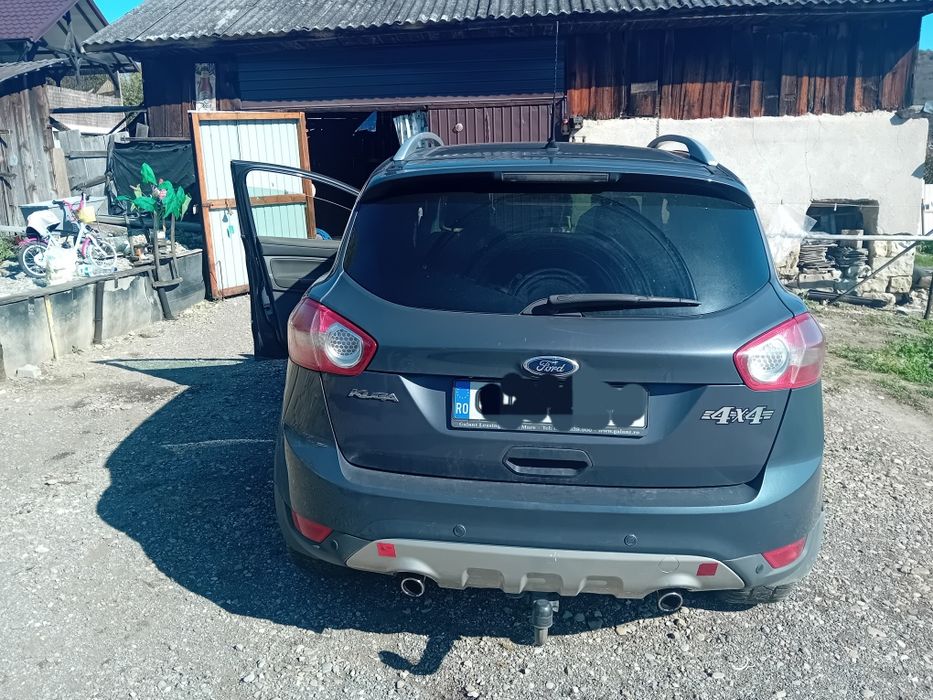 Vând Ford Kuga 2011