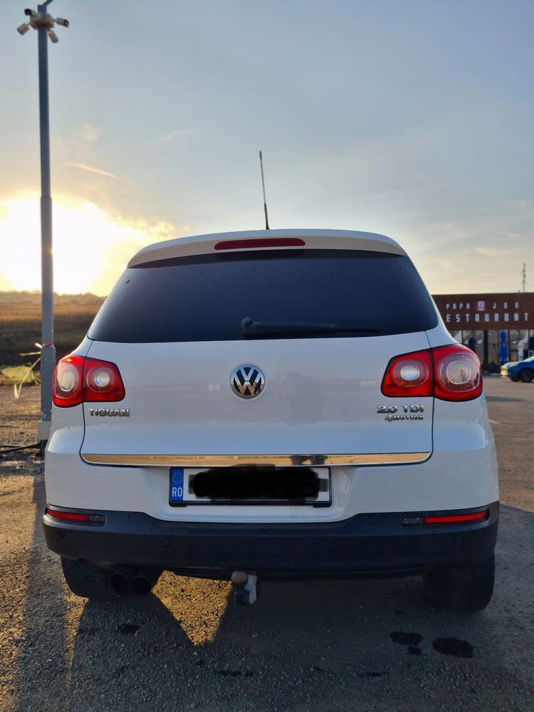 Volkswagen Tiguan SPT 2.0 TDI, 4x4, cutie automata DSG