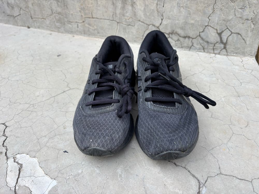 Обувки Asics