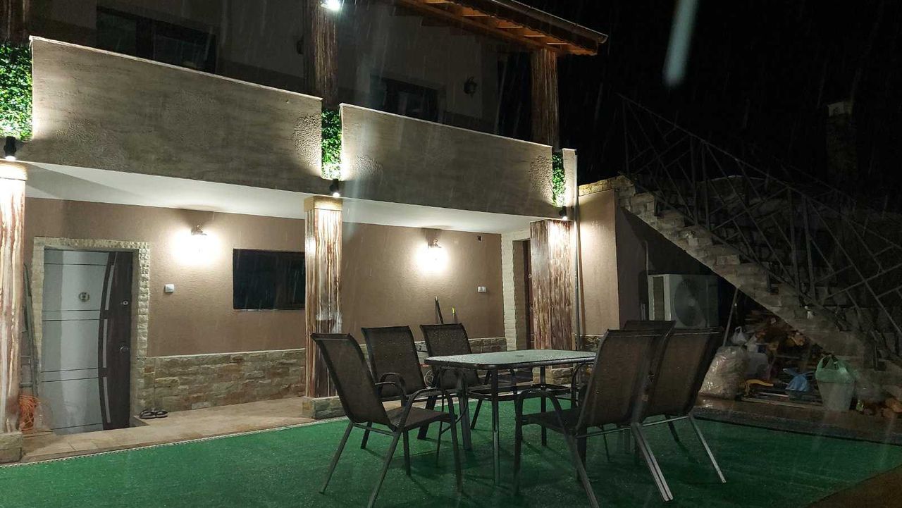Продава се Къща в Стара Загора, Център - 116 кв.м за 1337 €/кв.м - Снимка #1