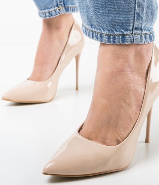 Дамски обувки на ток