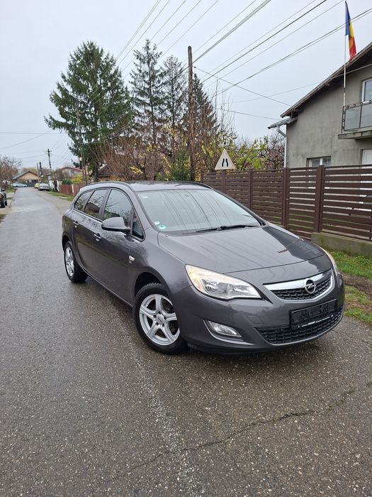 Opel astra j 2.0 165 cp