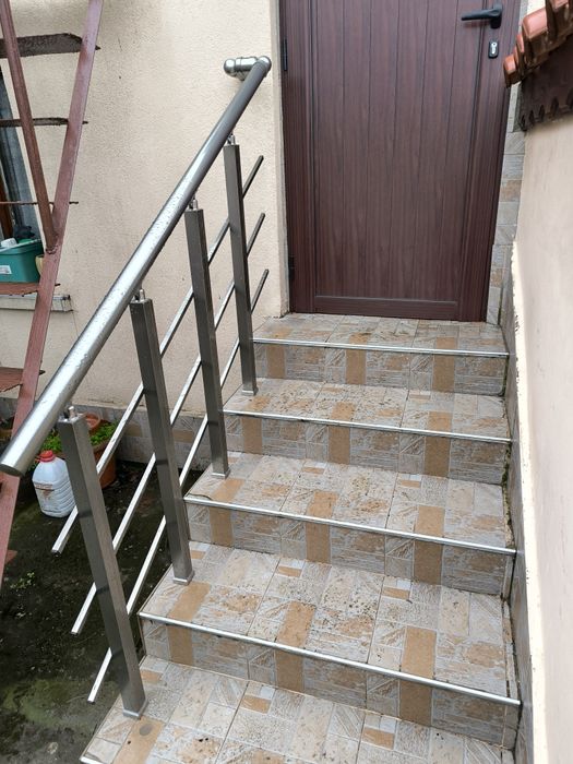 Изработка и монтаж на алуминиева парапети