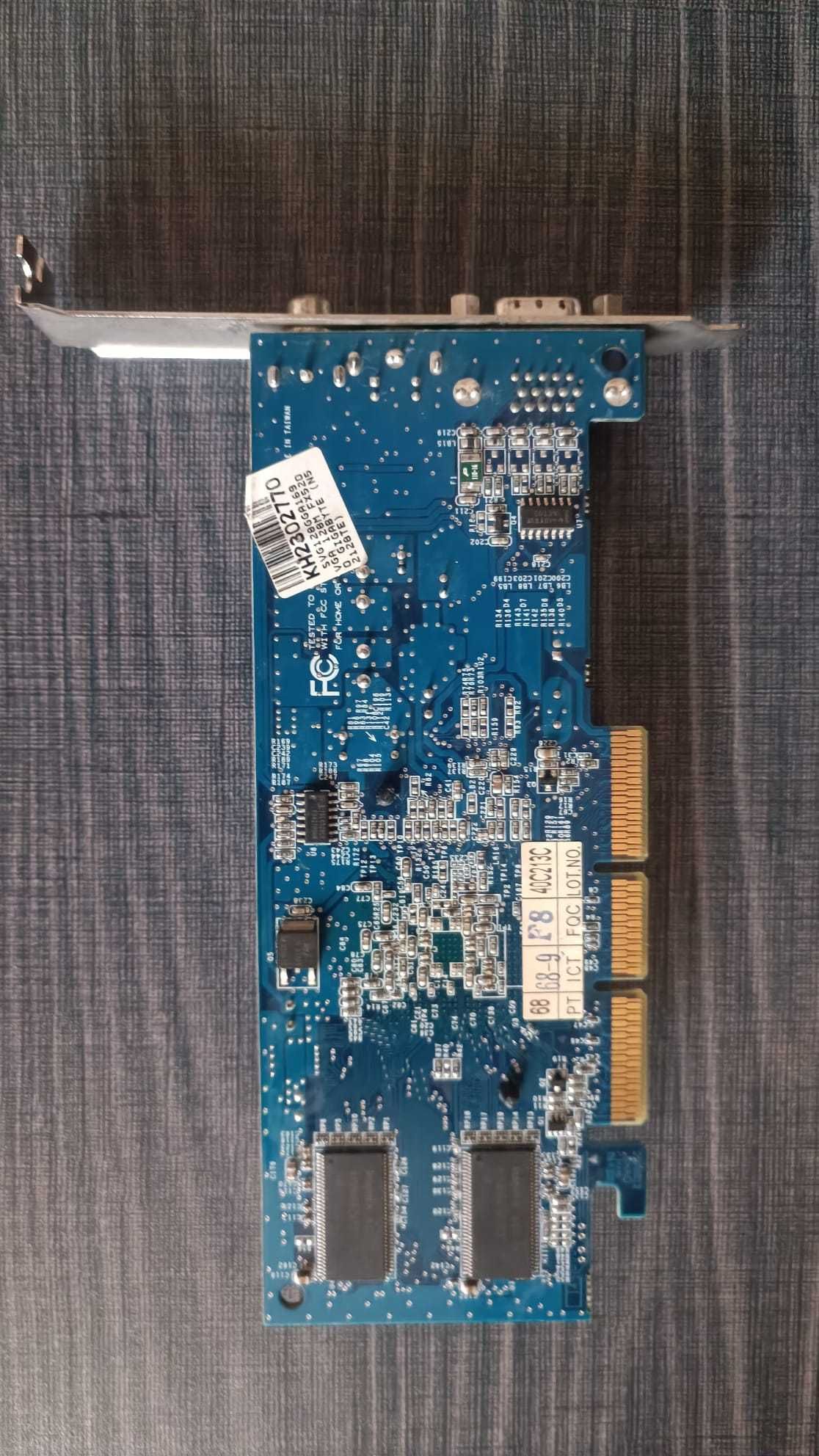 Placa video Nvidia FX5200 - 128 MB AGP