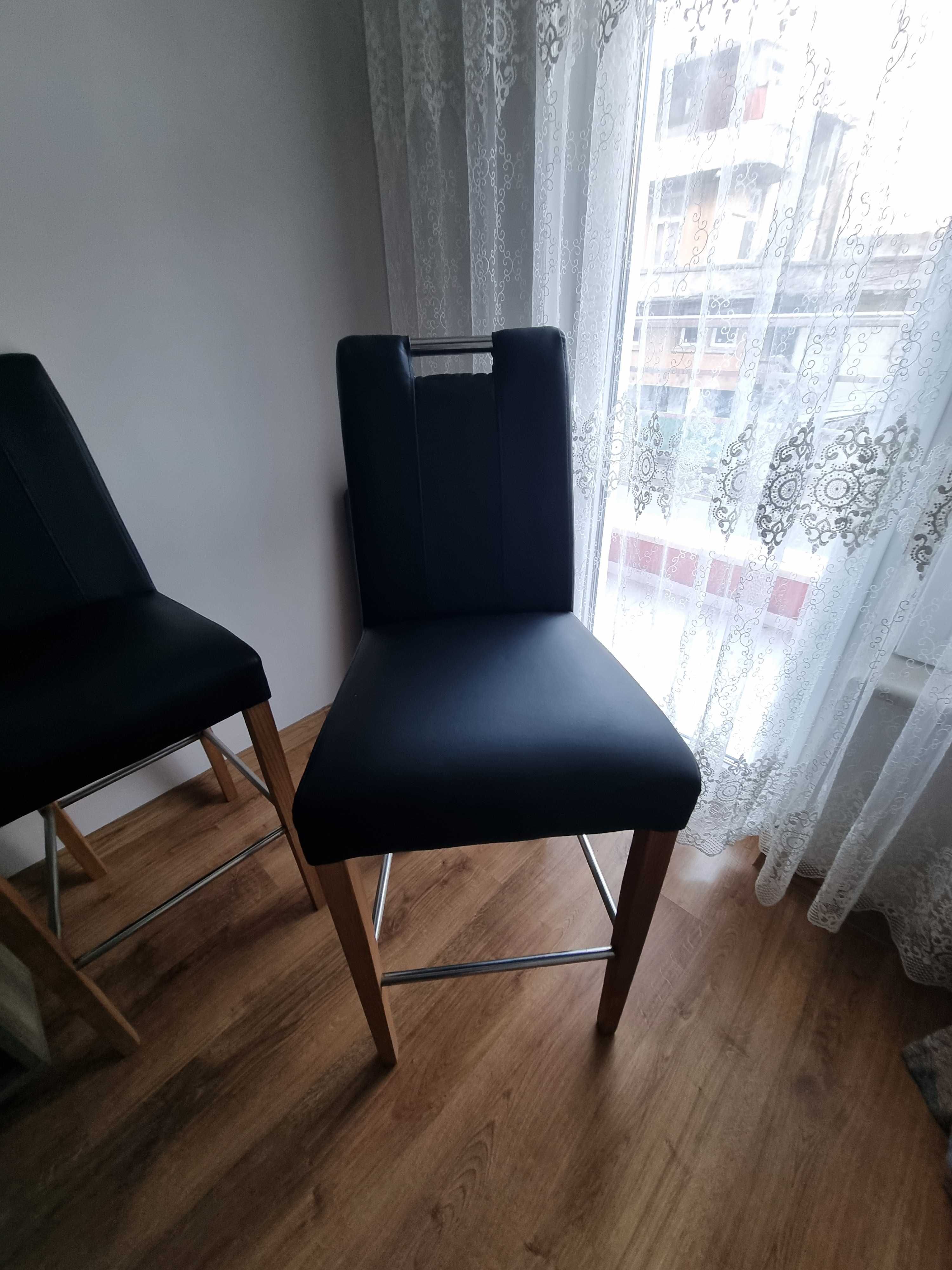 З бар стола почти неизползвани