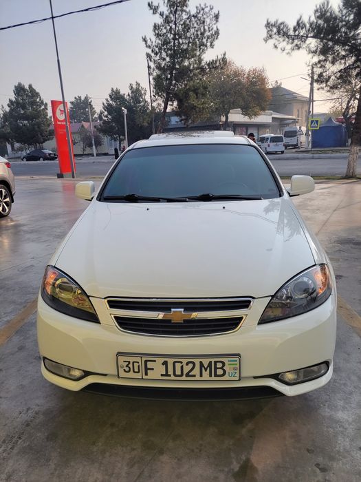 Chevrolet Gentra 3 pozitsiya