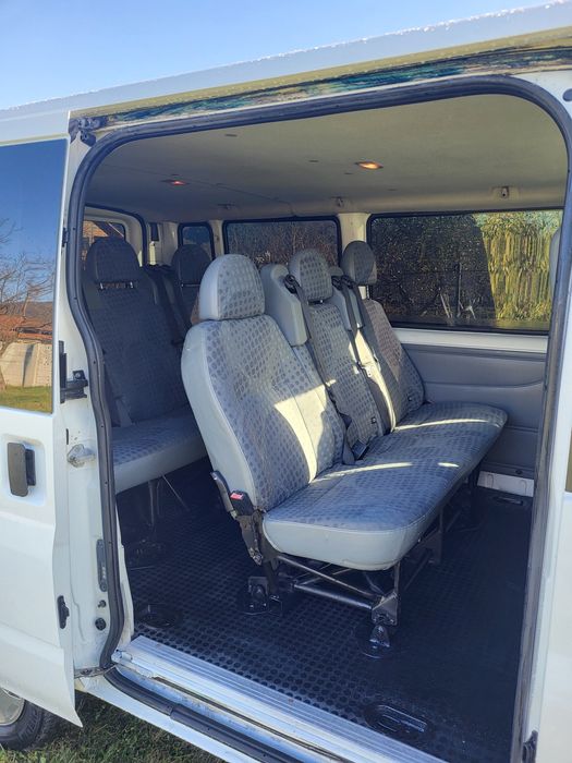 Ford Transit 8+1