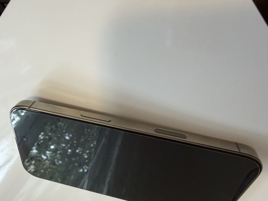 iPhone 16 Pro 256GB – stare impecabilă, eSIM