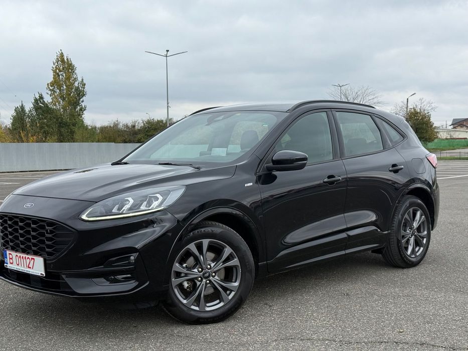 Ford Kuga Ford Kuga 1.5 dci 120 cp ST -Line, Cutie automata