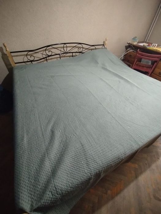 Pat 200x200 aproape nou