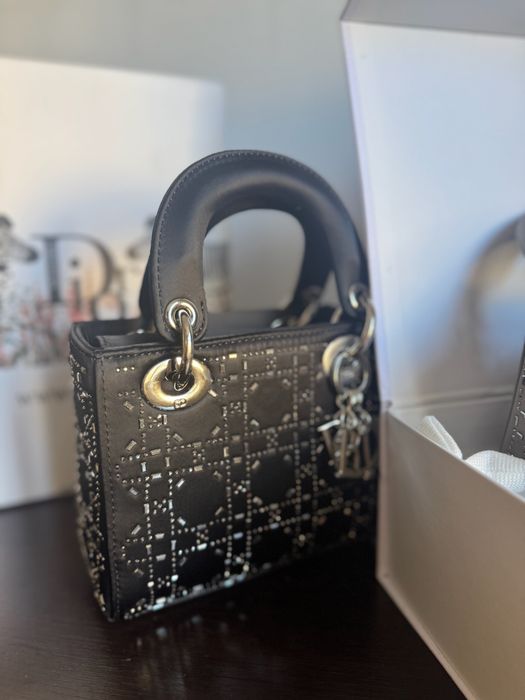 Lady Dior Mini чанта bag чисто нова в черно и сиво