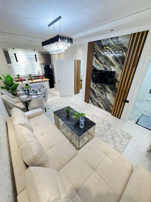 Kvartira sotiladi chilonzor 18 kvartal 2-3/4/4 razdelny xonala