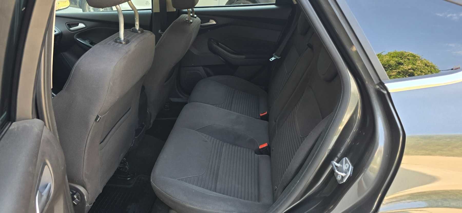 Ford Focus 2015 Hatchback, 172700 km. 1.0 Ecoboost, 125 кс. Фактура.