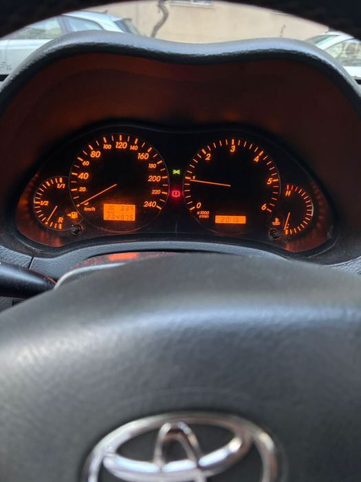 Toyota Avensis 2.0 D-4D | 2006 | Euro 4 | 235.000 km | București