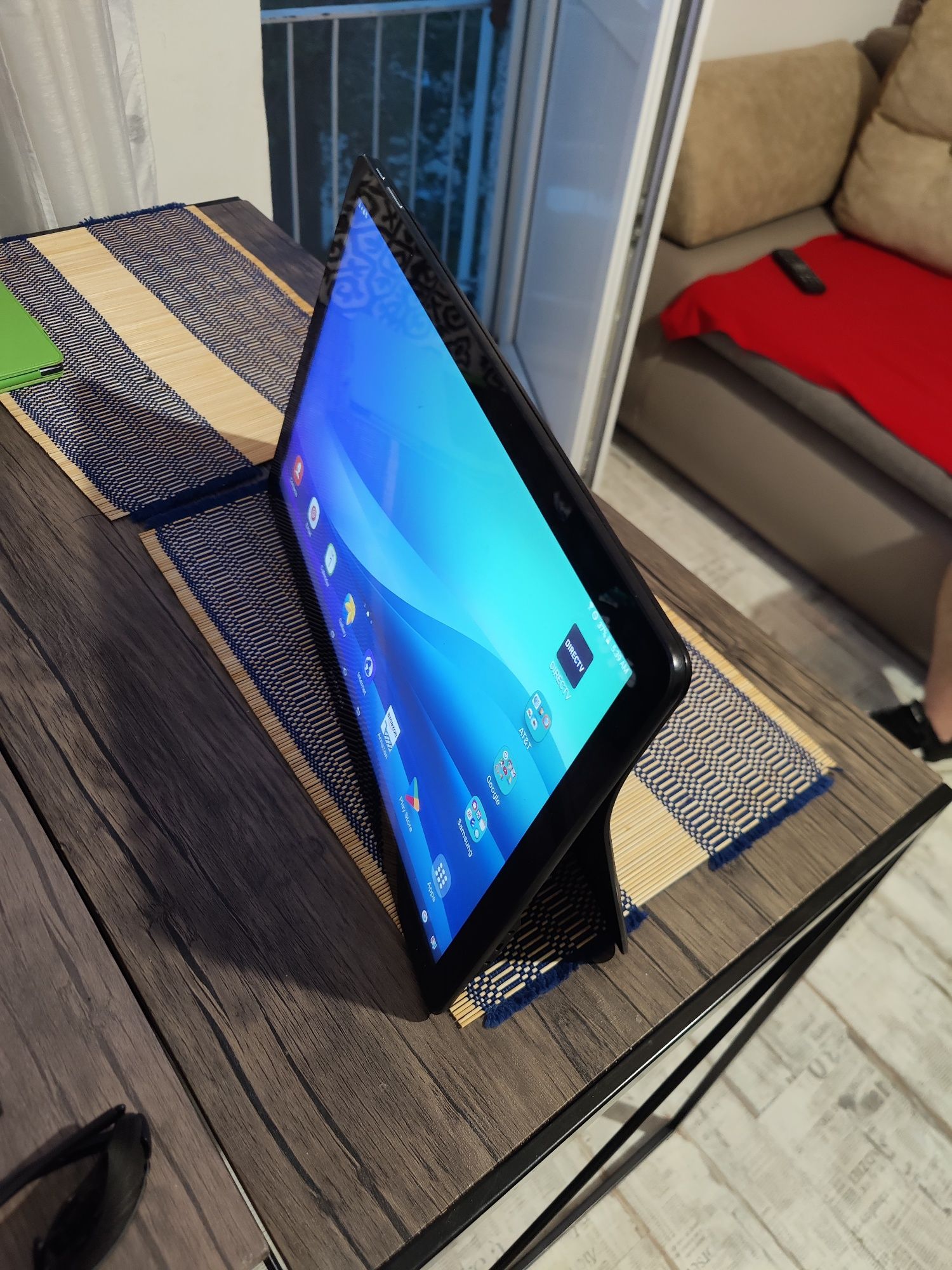 samsung galaxy view