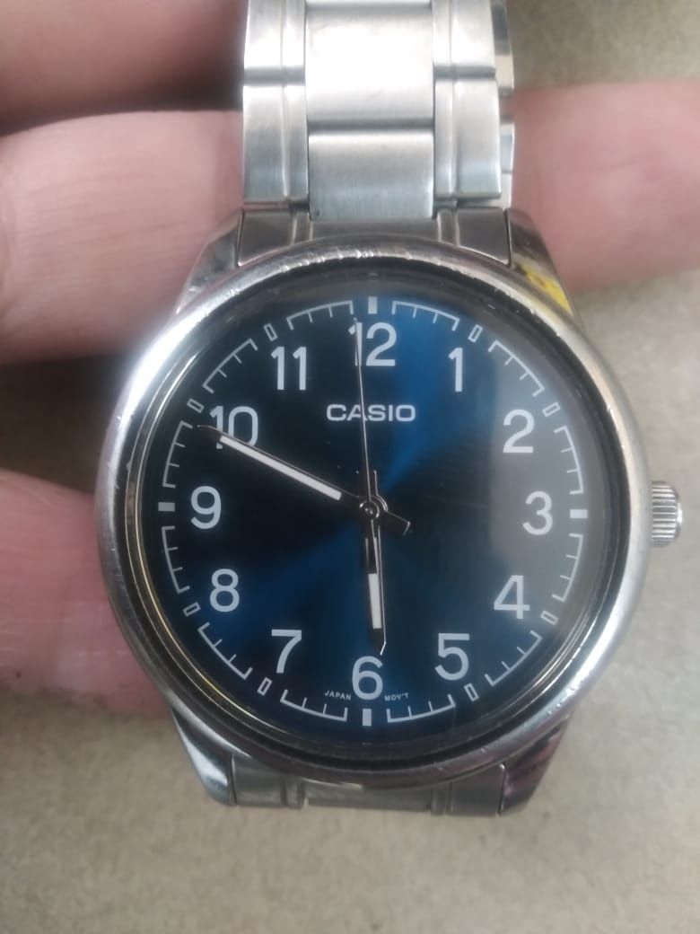 Продаются часы мужские  фирмы Casio в отличном состоянии
