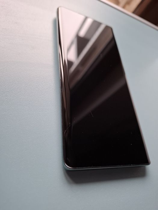 Telefon HONOR – Stare impecabilă, ca nou – 600 lei