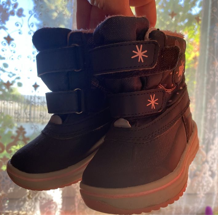 Incaltaminte pentru iarna fetite