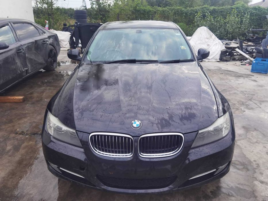 Dezmembrez bmw seria 3 e90 facelift 2.0 d/interior e90/bara fata e90/