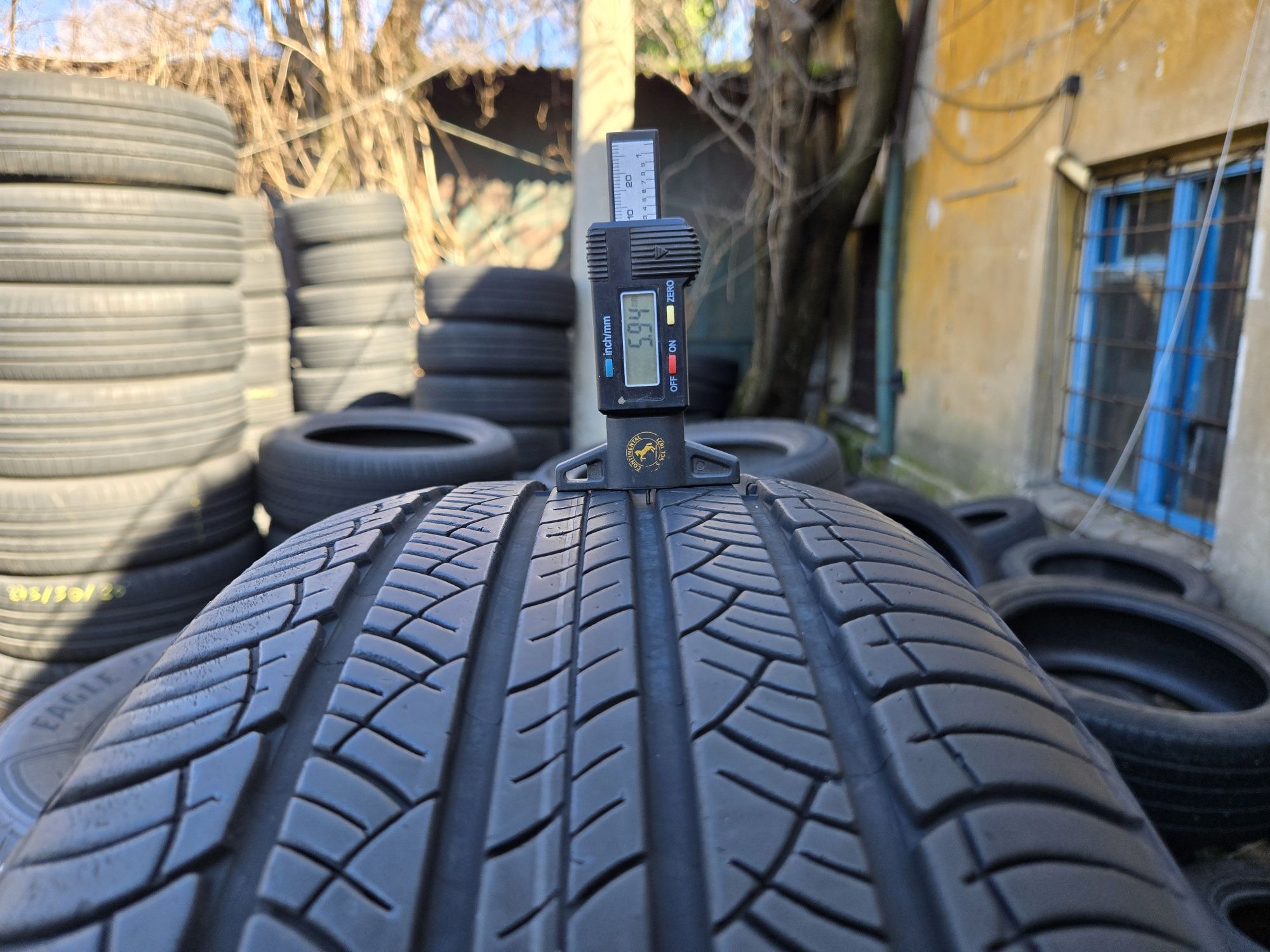 4бр. 235 60 18 Michelin летни.