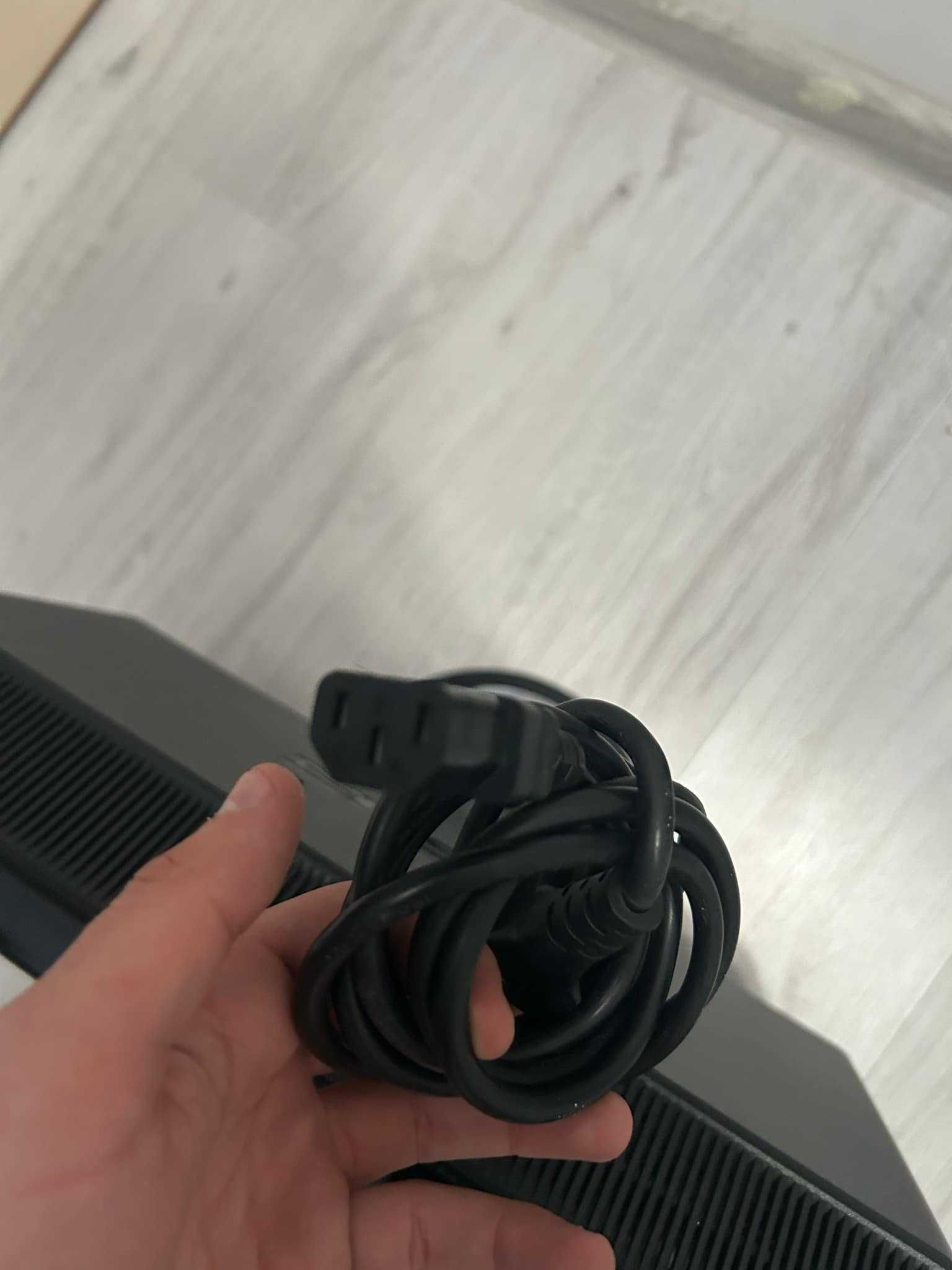 Подавам монитор ASUS