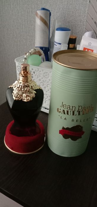 Продам парфюм новый