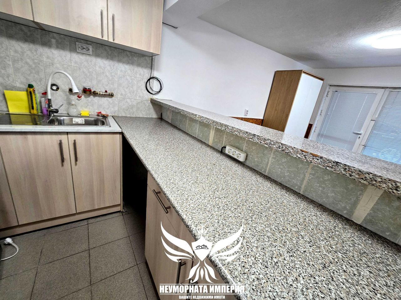 Дава се под наем Магазин в Асеновград - 21 кв.м за 205 € - Снимка #5