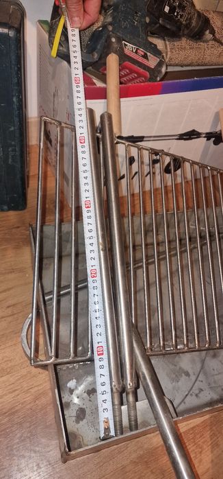 Grătar din inox pentru curte