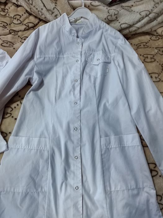 Продам медицинские халаты