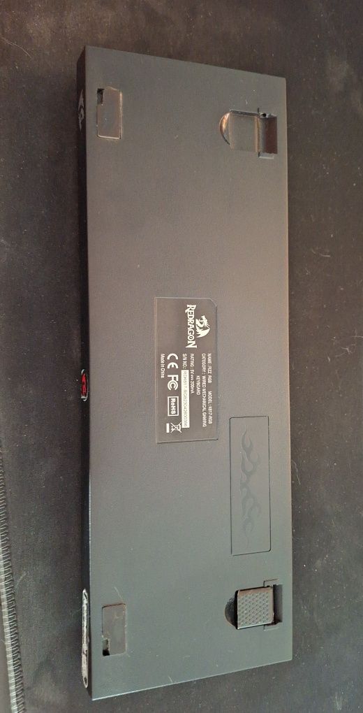 Геймърска клавиатура Redragon Fizz RGB K617
