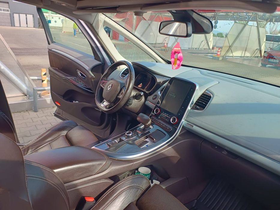 Renault Espace Inițiale Paris 7 locuri