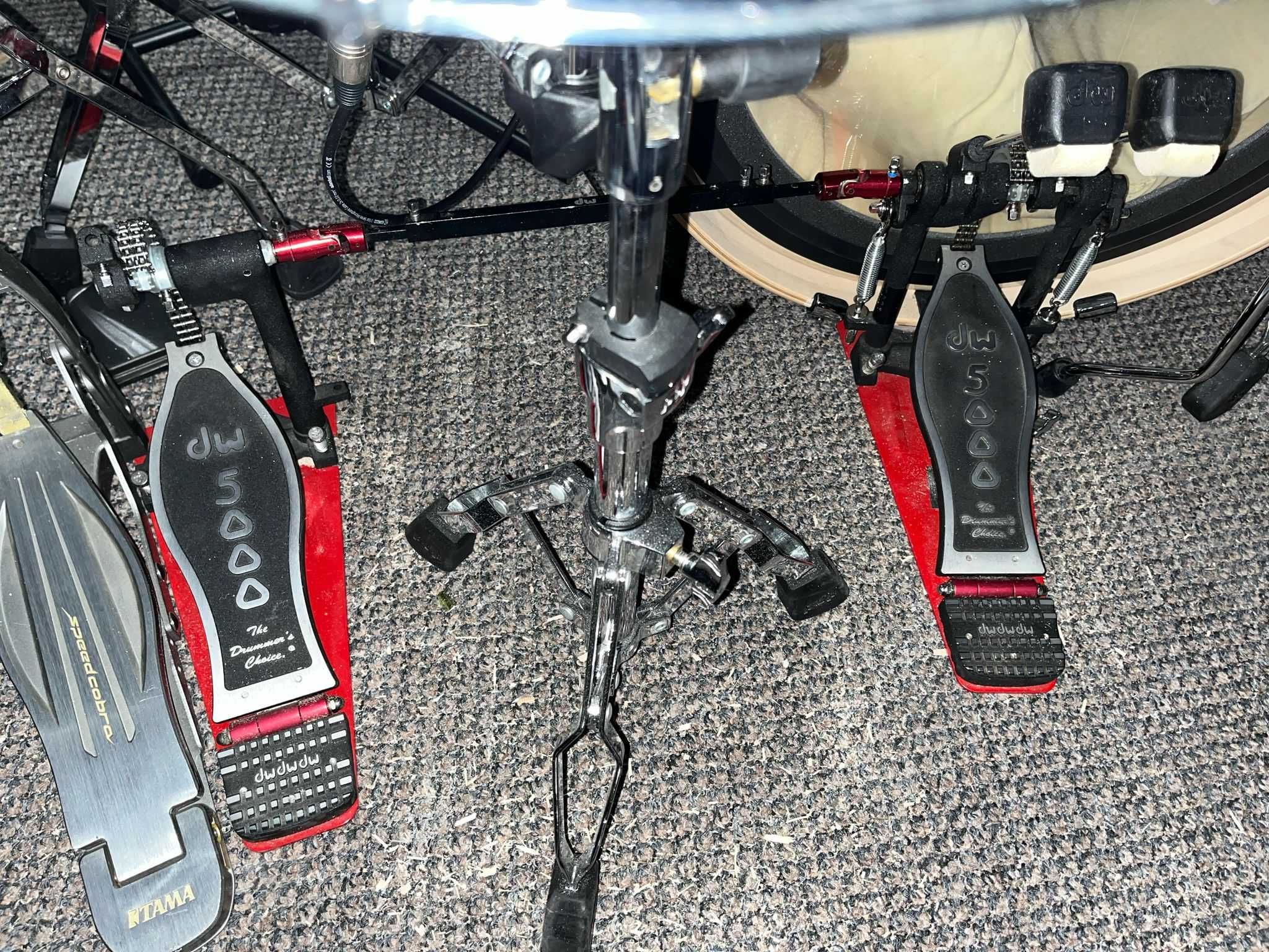 Pedală dublă DW 5002 – Stare impecabilă, rulmenții, arcurile schimbate