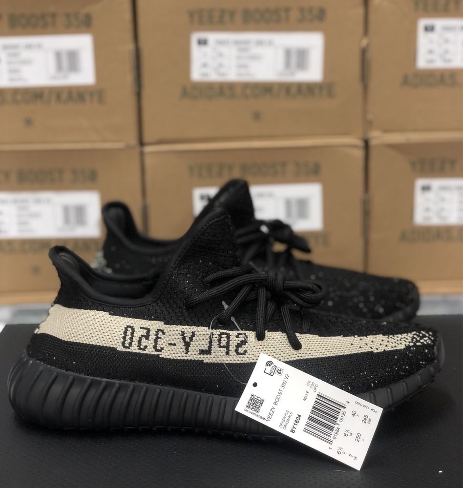Yeezy Boost 350 V2 Core Black Core White Oreo Yeezy 350 V2 Oreo Black
