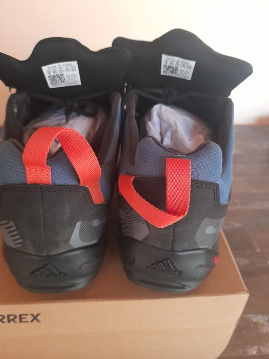 Adidas Terrex Swift solo 2