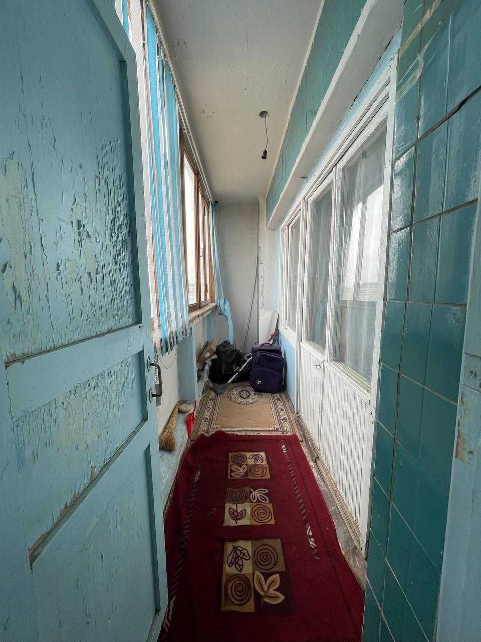 2-комнатная с французской планировкой на Дархане. 63 м². кафе Дарханн