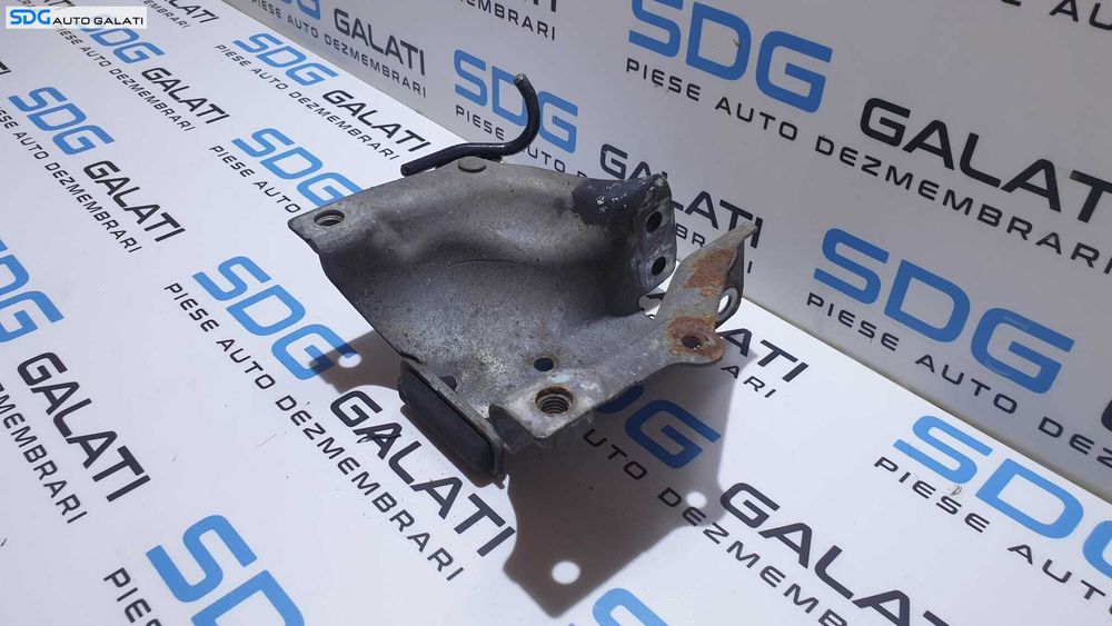 Suport Protectie Tampon Jug Calandru Punte Motor Audi A4 B8 2008 - 2015 Cod 8K0399059 [L7381]